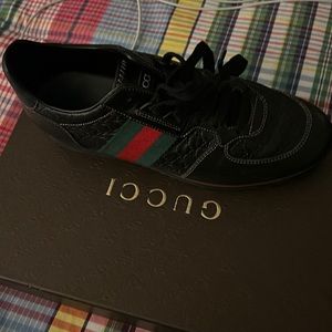Women’s Gucci Sneakers Size 38